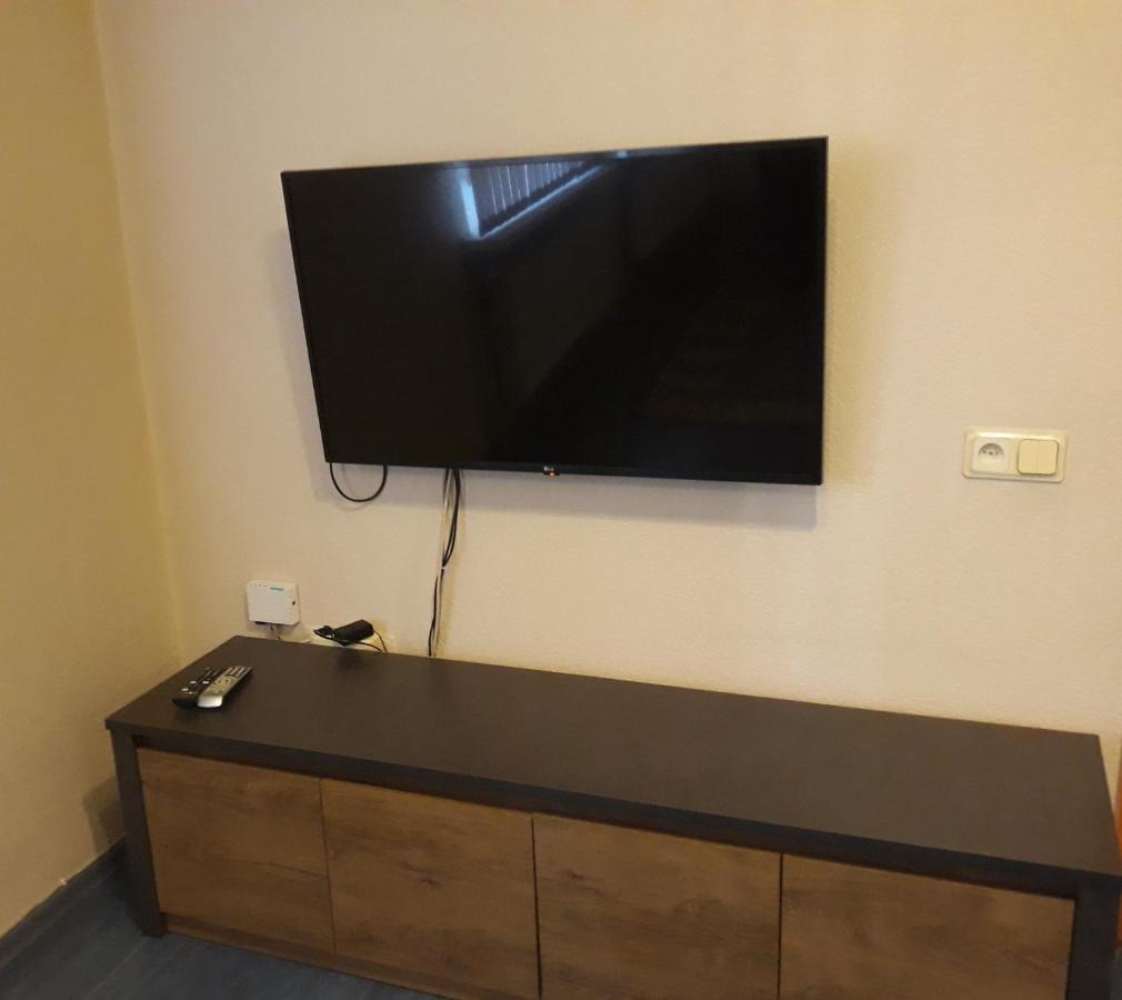 Town Center Studio Apartment Даугавпилс Екстериор снимка
